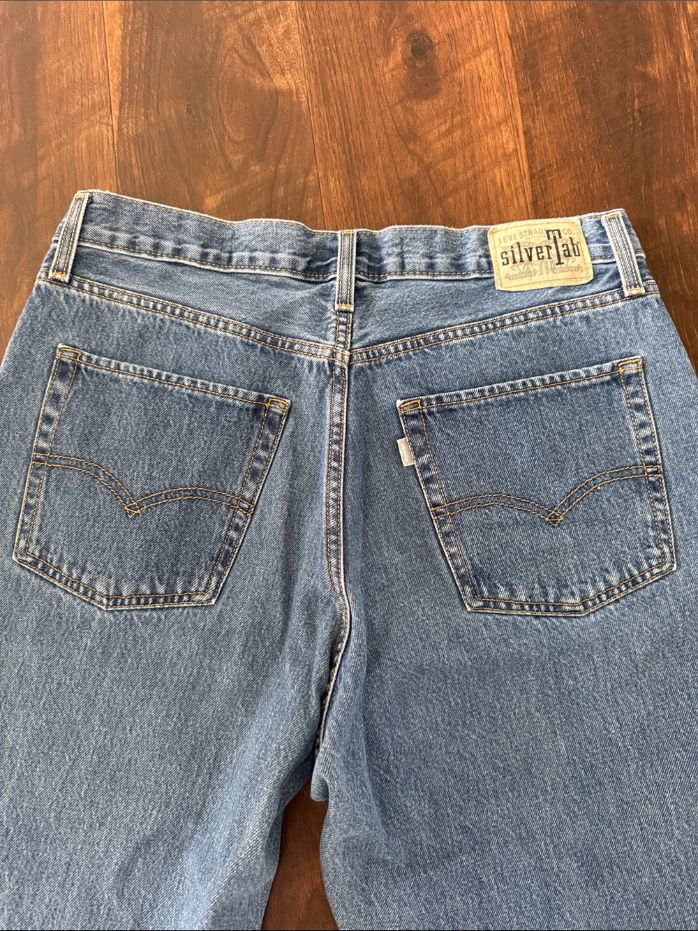 Levi's Silver Tab ‘94 Baggy Jeans - Picture 6 of 7